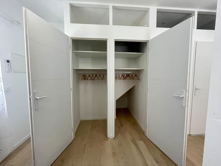 Studio Entierement Renove, Situe Au Coeur Du Quartier Haut แซ็ต ภายนอก รูปภาพ